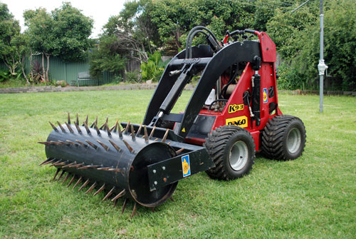 Canberra Dingo Hire  Lawn Aerator